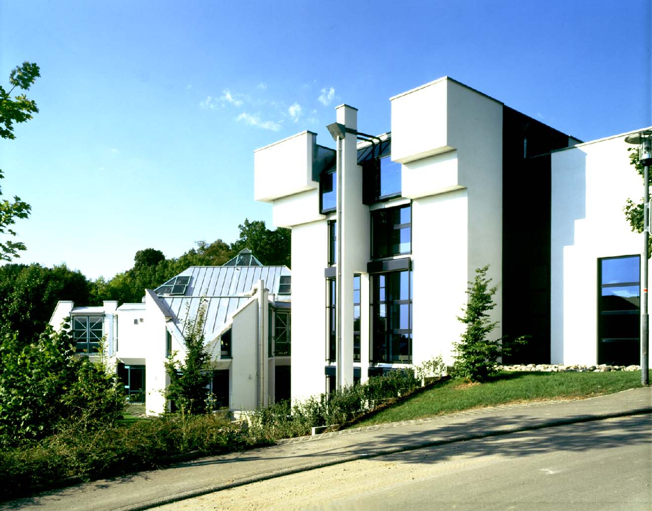 Henrich & Denzel Gebäude